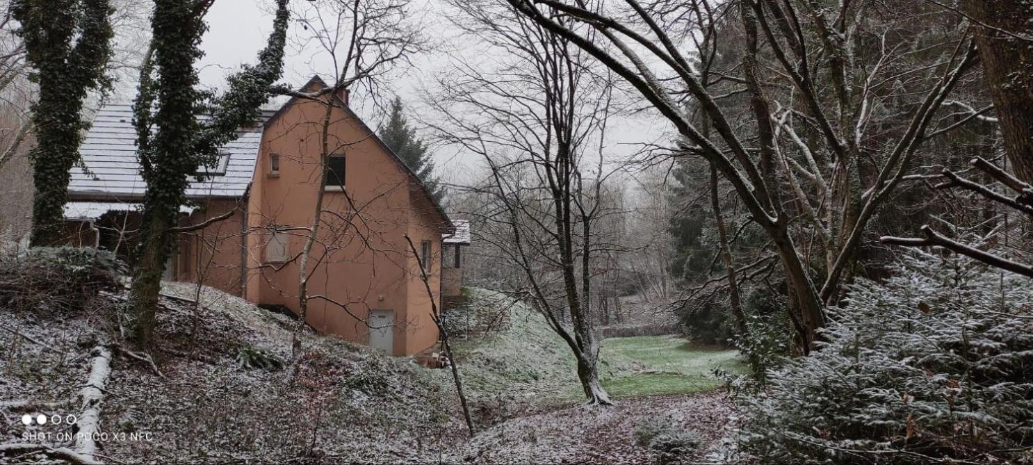 La Fontaine Aux Enfants - Gr5 - Chambre Avec Sdb Privee Abreschviller Exteriör bild